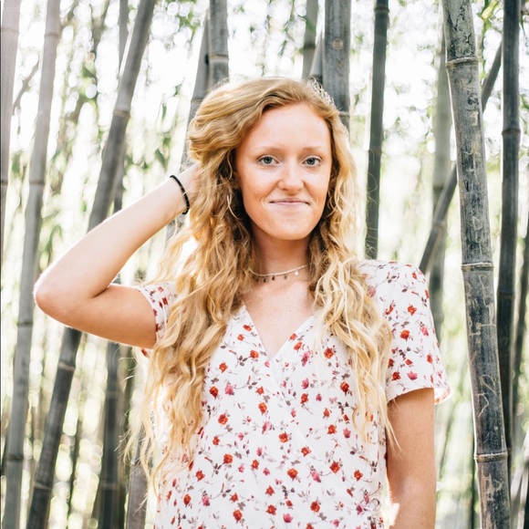 Meet your Posher, Macy - Picture 1 of 1